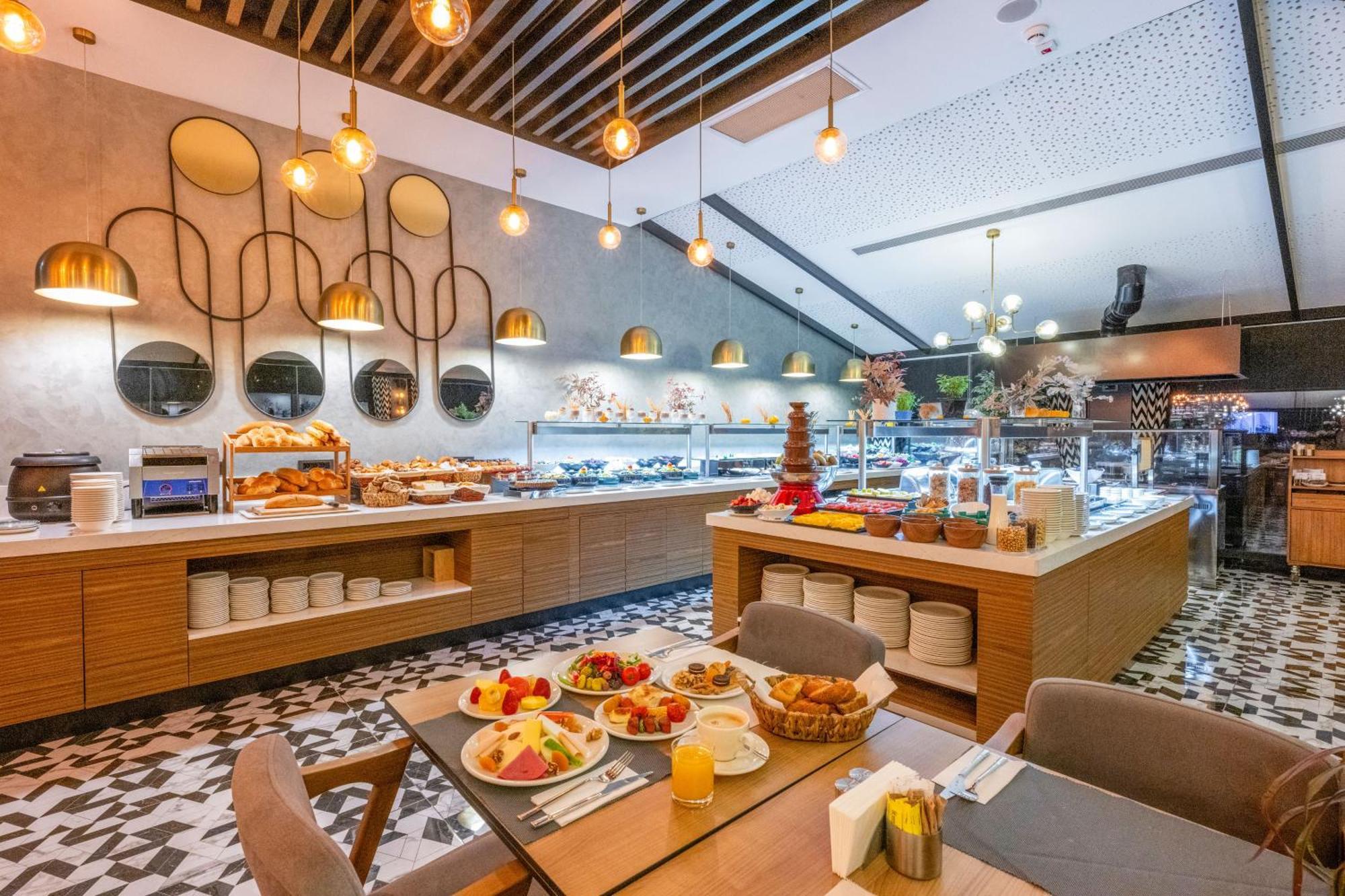 Ramada Encore By Wyndham Istanbul Sisli Buitenkant foto